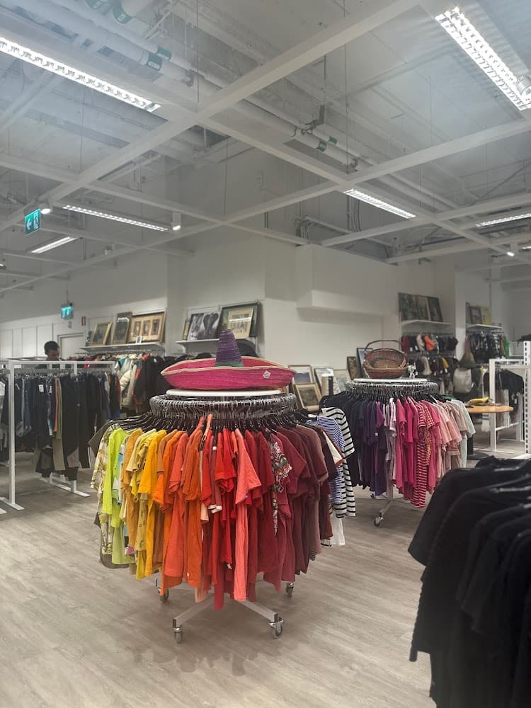 Alternativ bild för Artikel2 Second hand Kista (tidigare Emmaus Stockholm)
