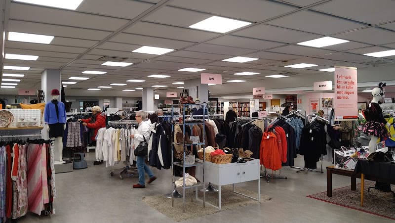 Bild på Röda Korset Second Hand Olskroken