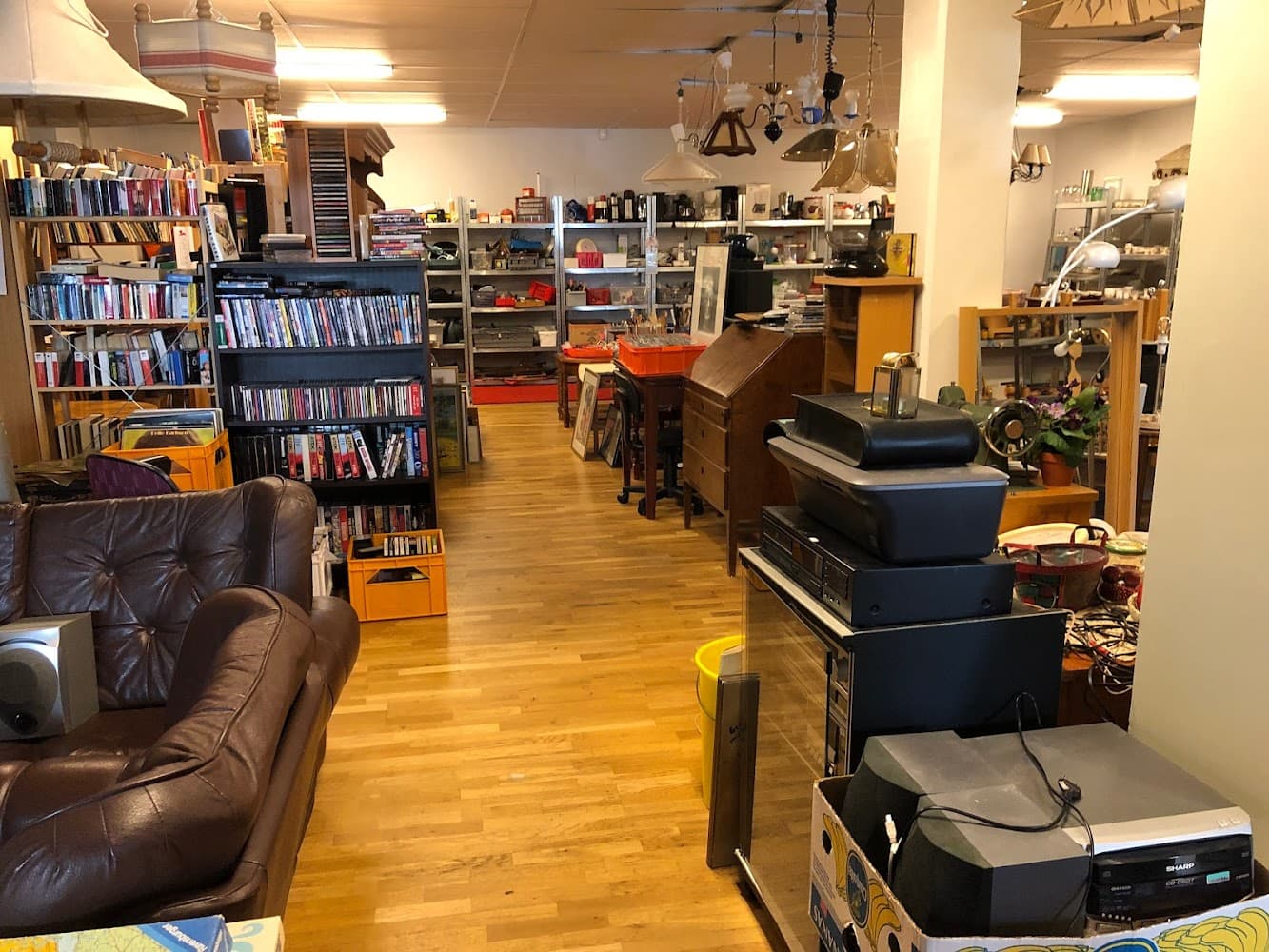 Alternativ bild för Karlstad Antik och Secondhand