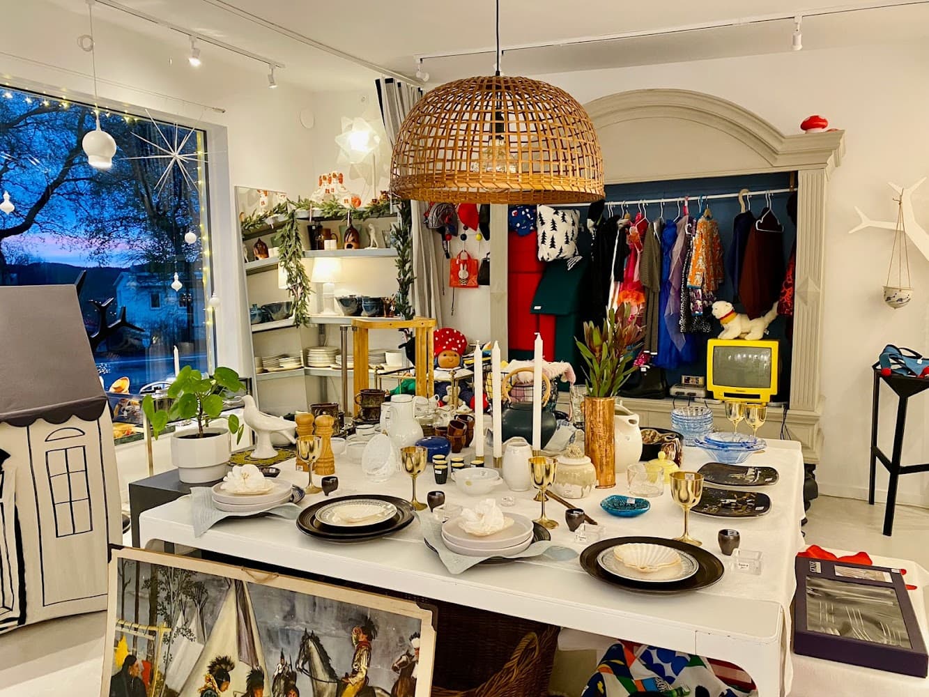 Alternativ bild för Lemoon Second Hand